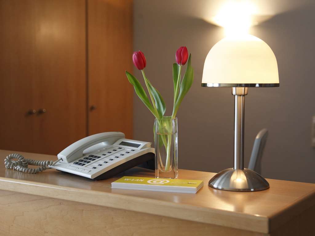 Hotel Baeren Gaertringen Ruang foto