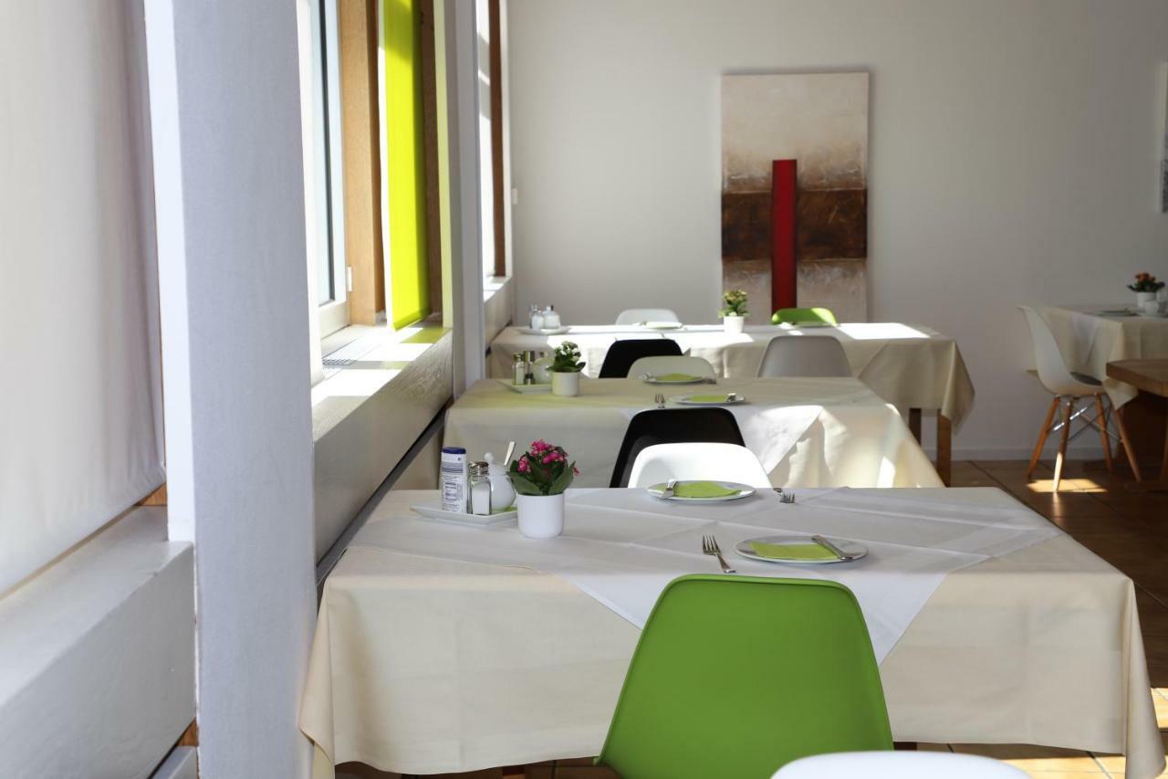 Hotel Baeren Gaertringen Bagian luar foto